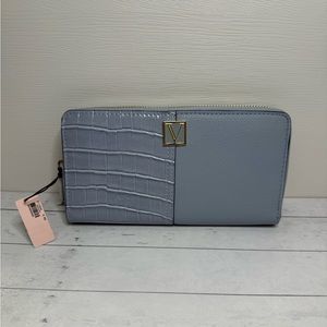 Victoria's Secret The Victoria Wallet Limited Edition Skyflower Blue Croc Pebble